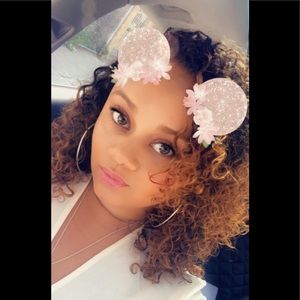 Meet your Posher, Isabel